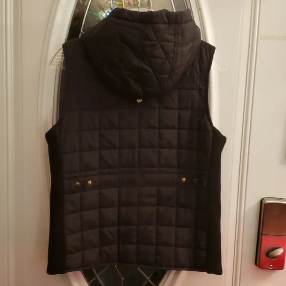 Kogmo Puffy Vest with Detachable Hood Size… - Picture 6 of 8